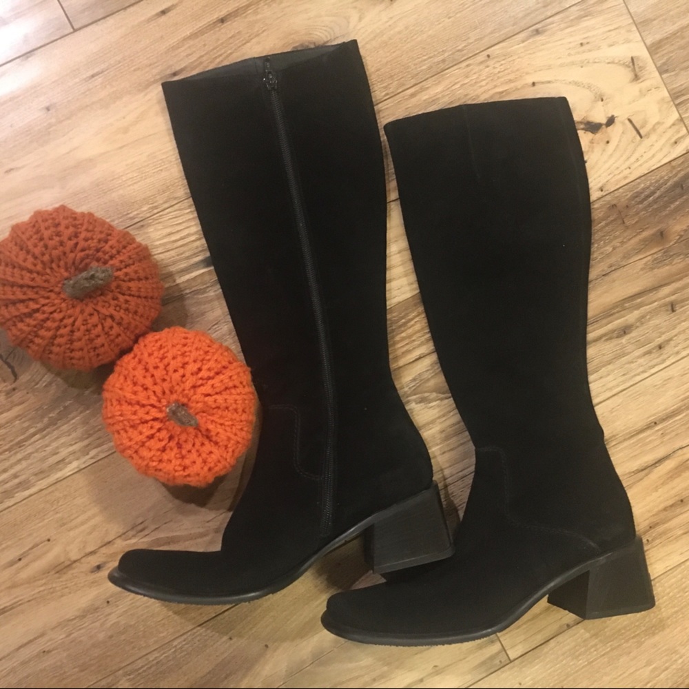 Suede below the knee high boots